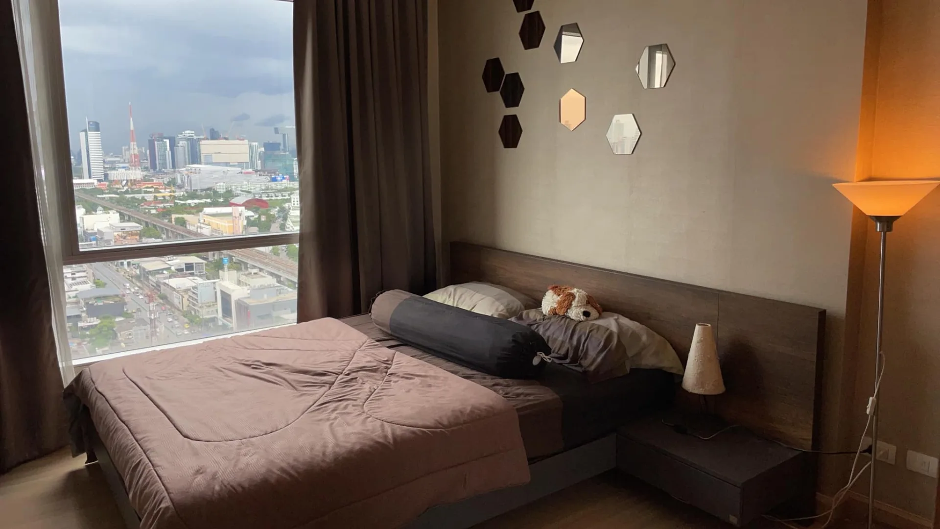 Property photos for Thru Thonglor