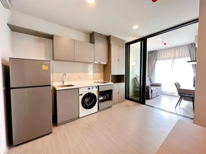 Property photos for Life Asoke Hype