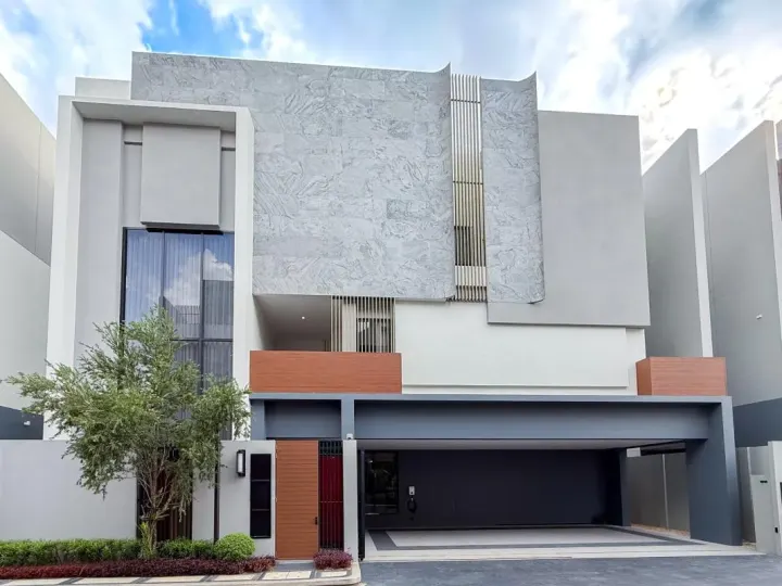 Property photos for Bugaan Krungthep Kreetha