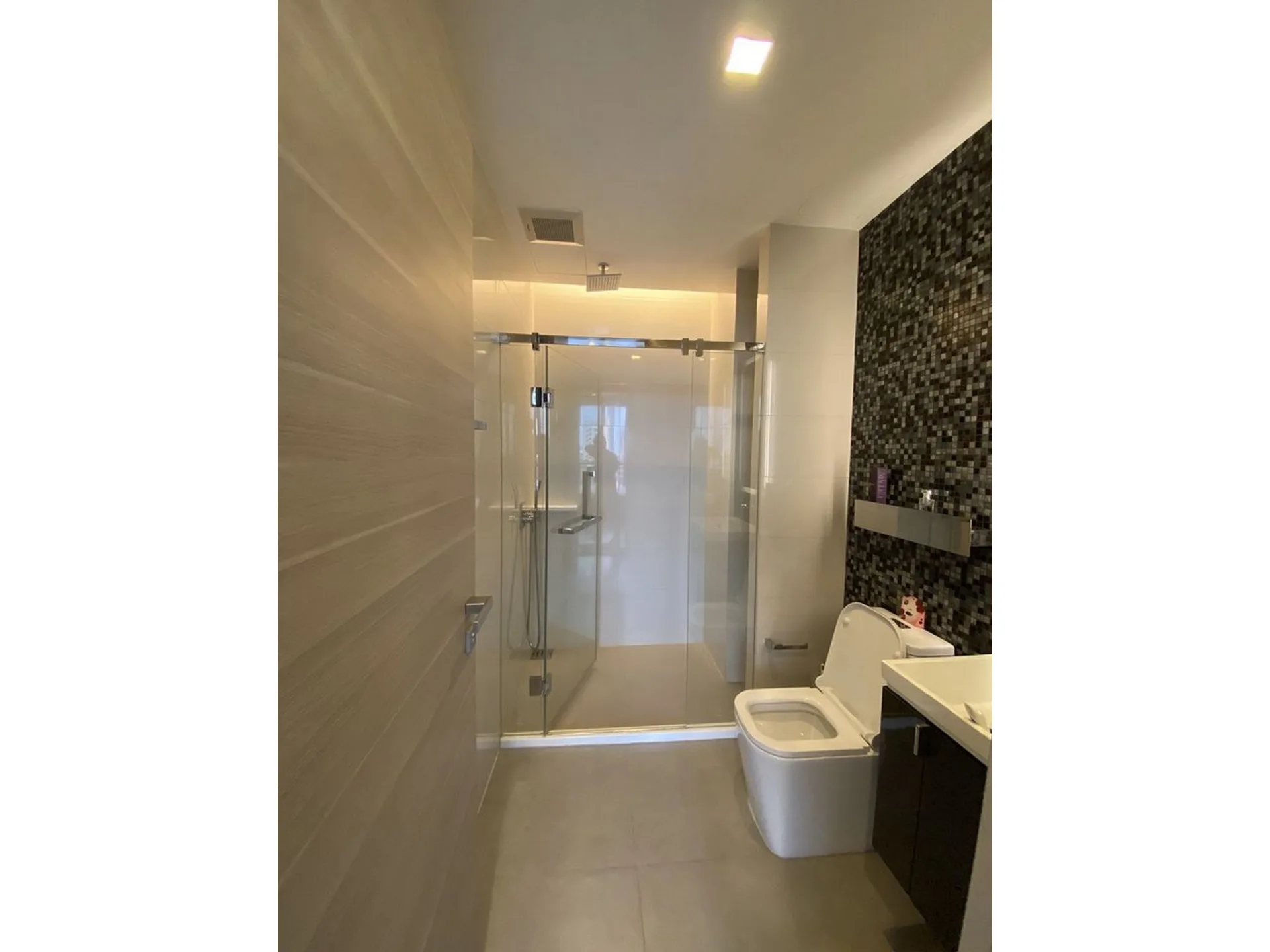 Property photos for The Room Sathorn - St.Louis