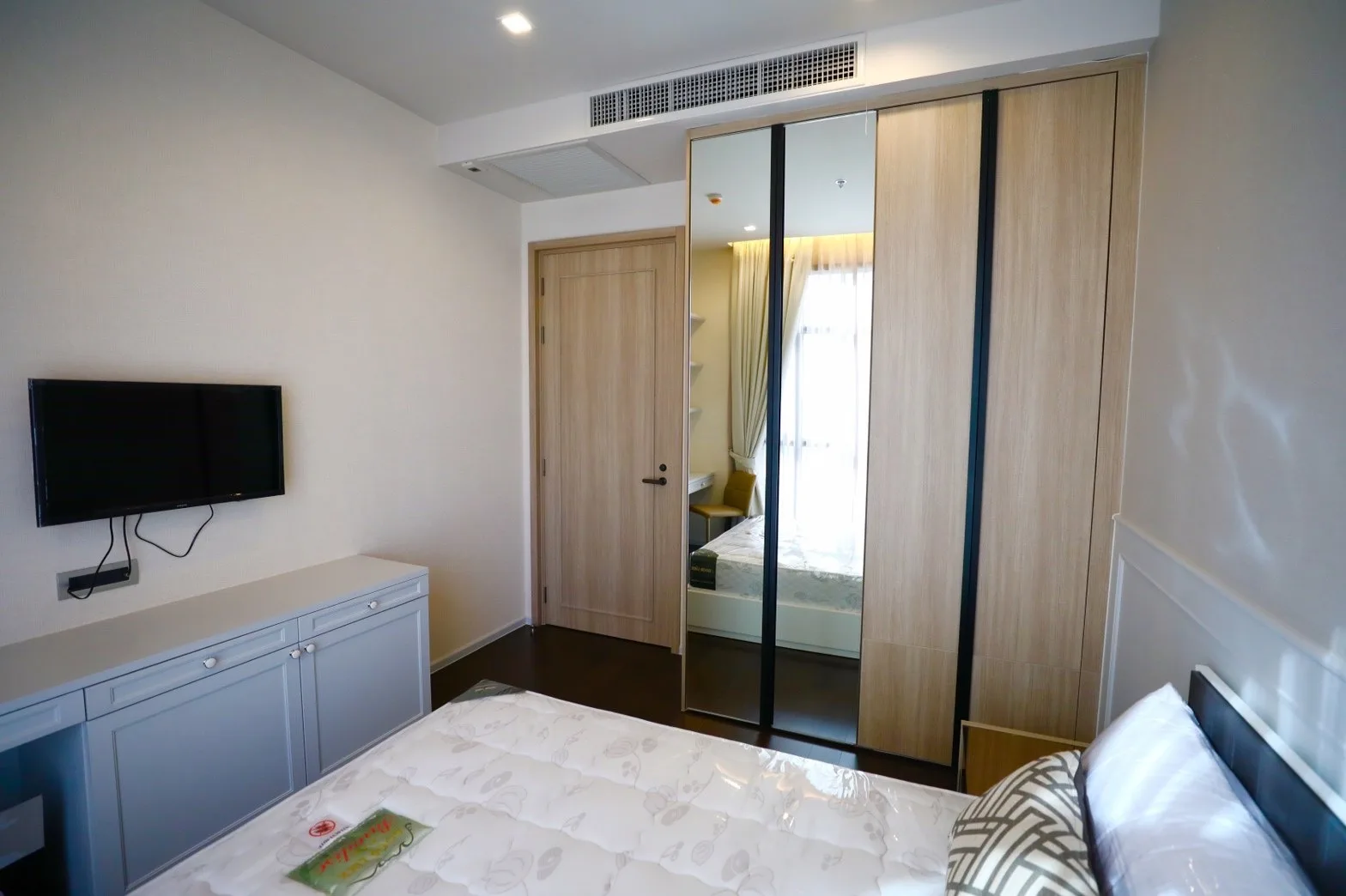 Property photos for The XXXIX by Sansiri