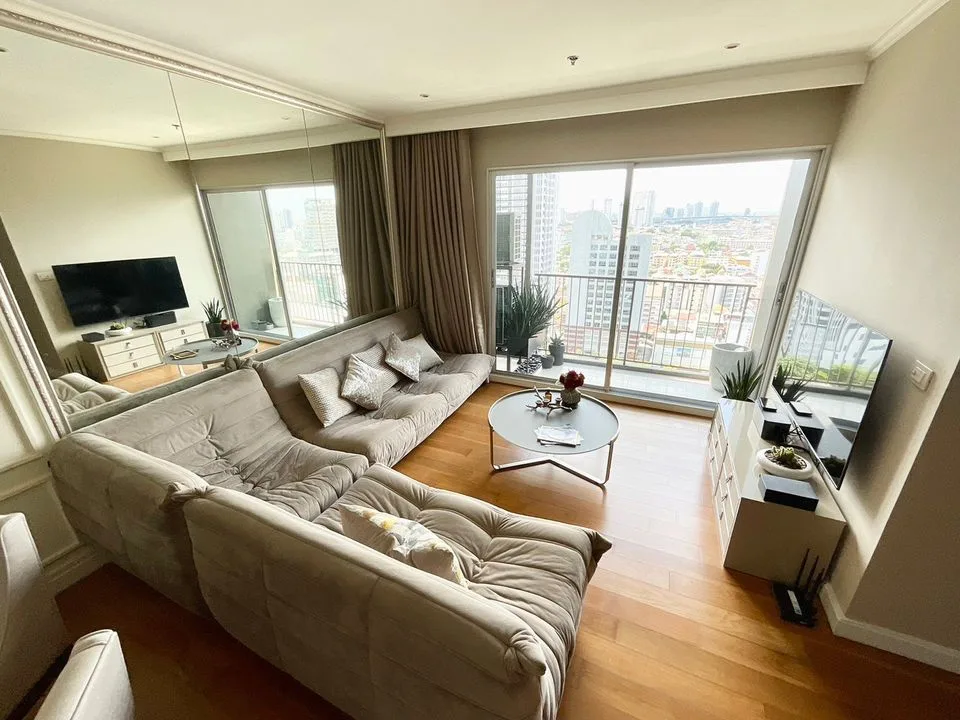 Property photos for Hive Taksin