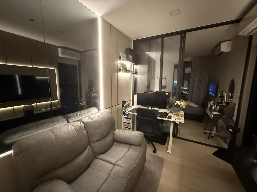 Property photos for The Privacy Jatujak