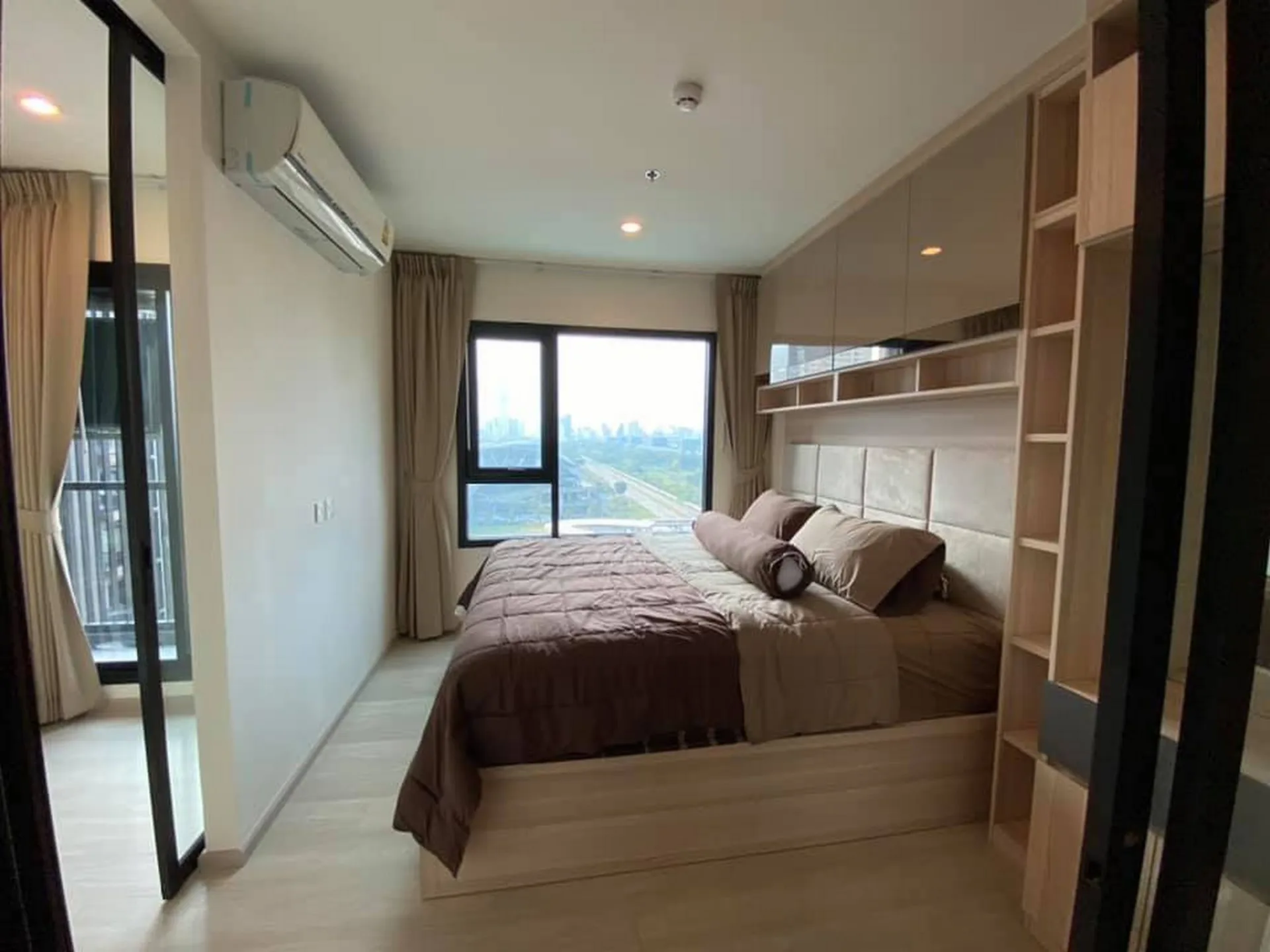 Property photos for LIFE Asoke - Rama 9