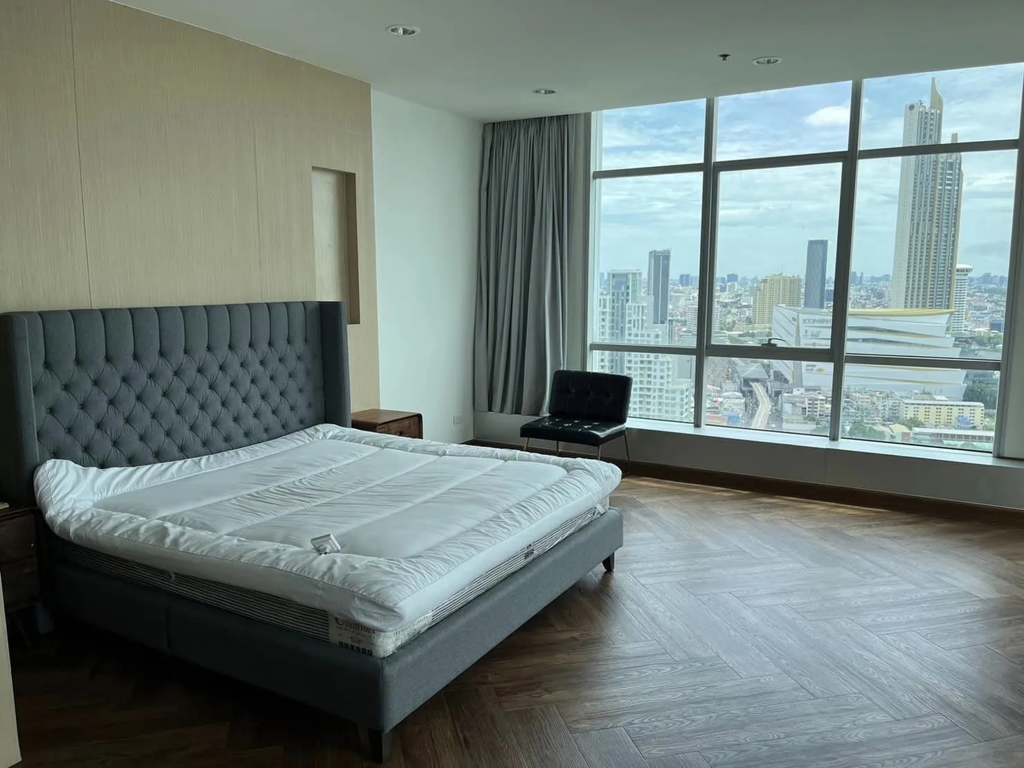 Property photos for Baan Sathorn Chaopraya