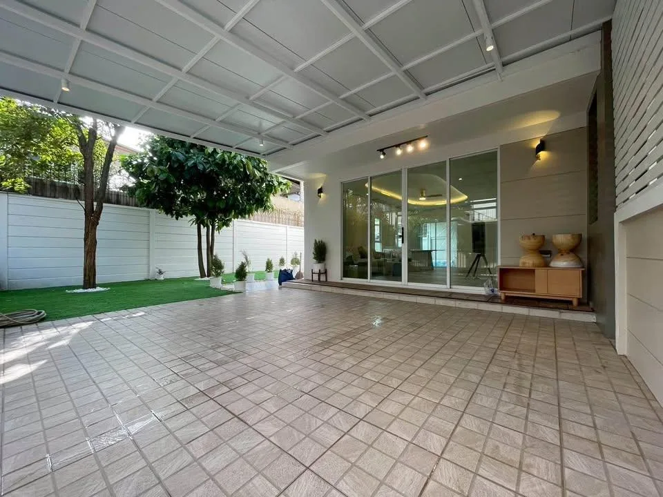 Property photos for Lumpini Town Place Ratchayothin ??? Sena