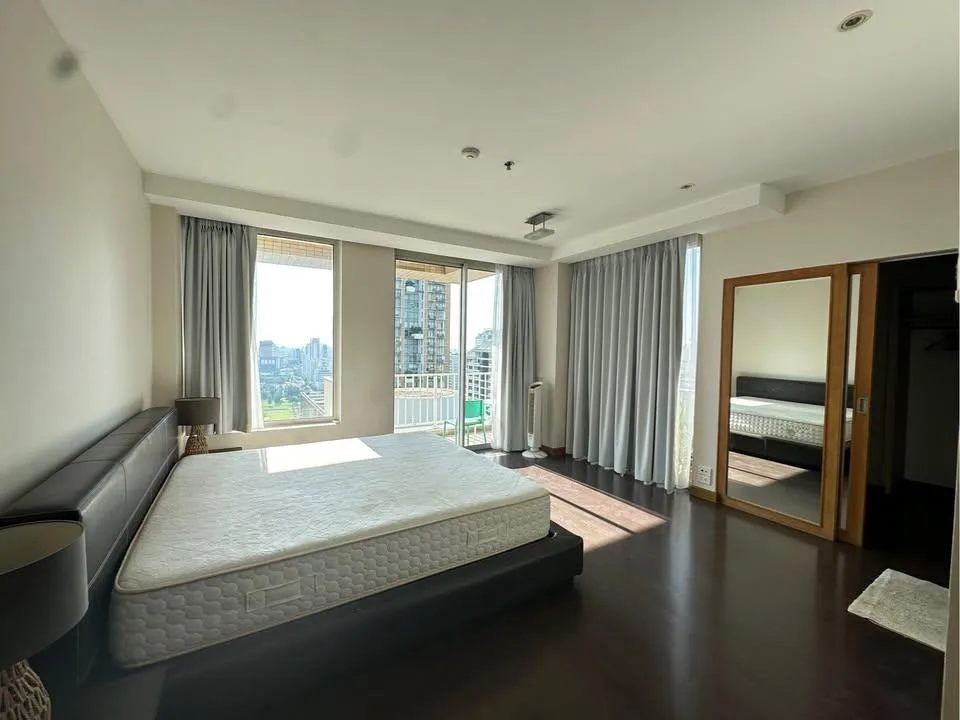 Property photos for Langsuan Ville