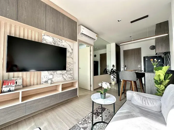 Property photos for The Base Phetchaburi-thonglor