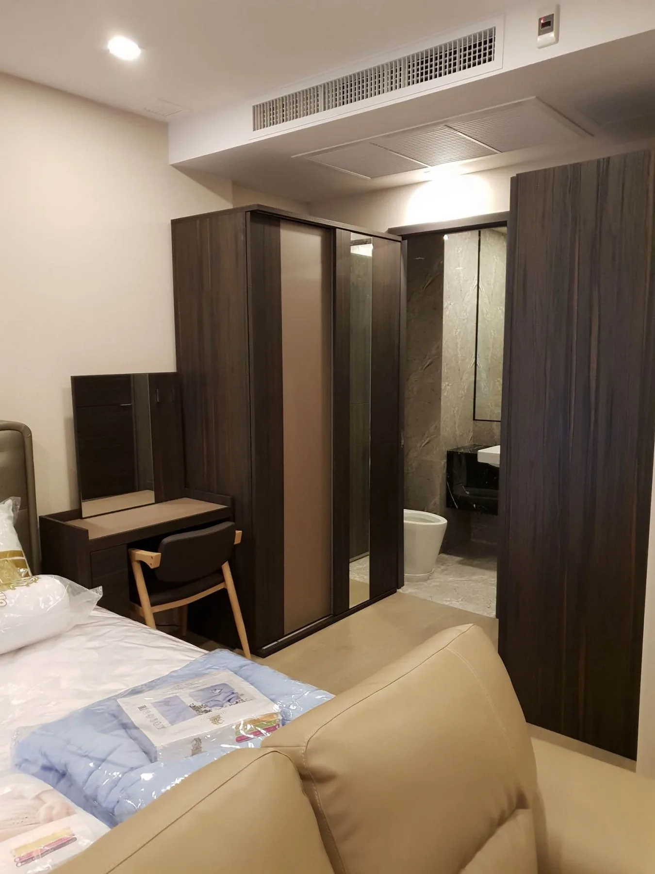 Property photos for Ashton Asoke