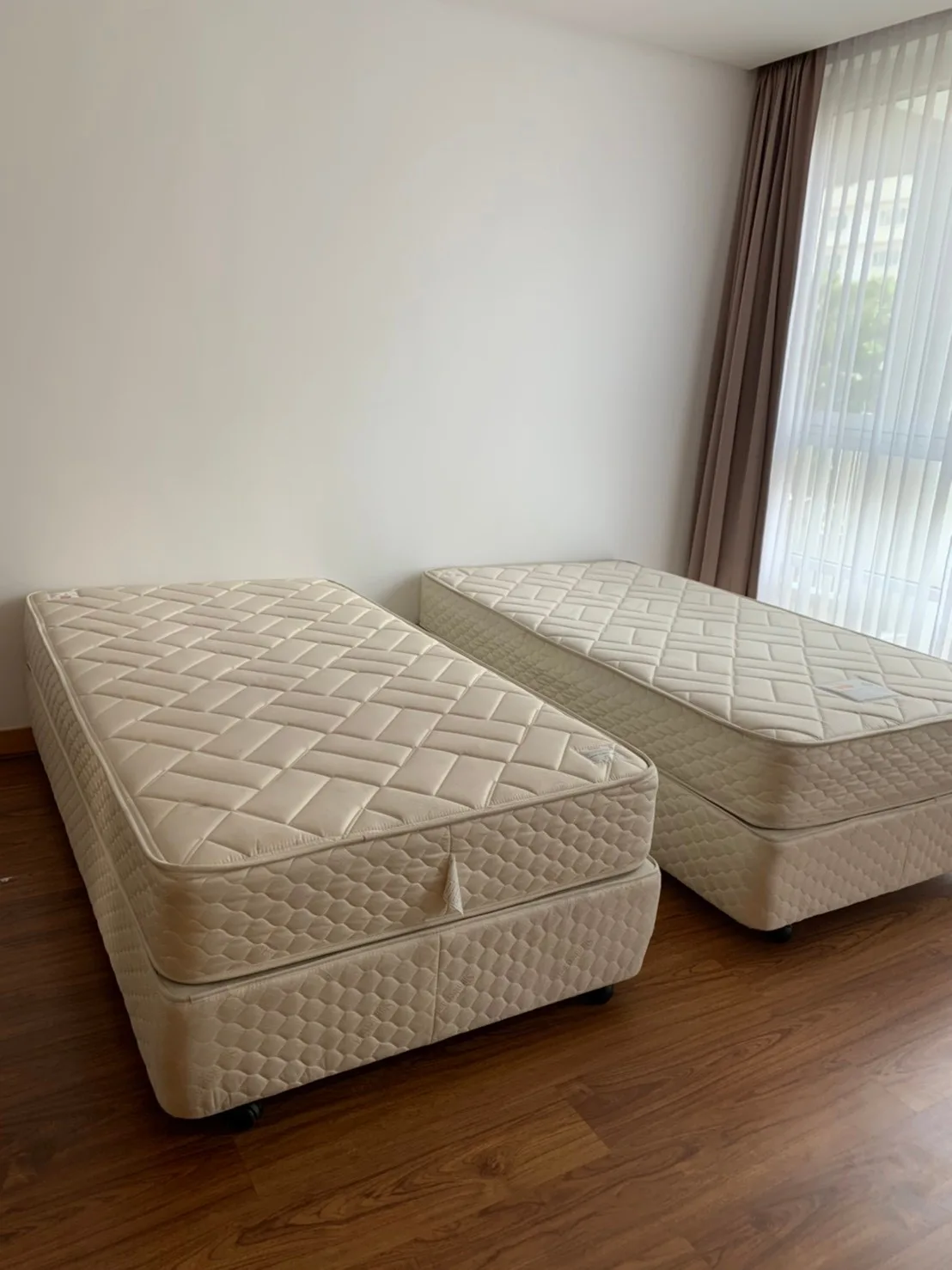 Property photos for Ekamai Gardens (shama Ekamai)