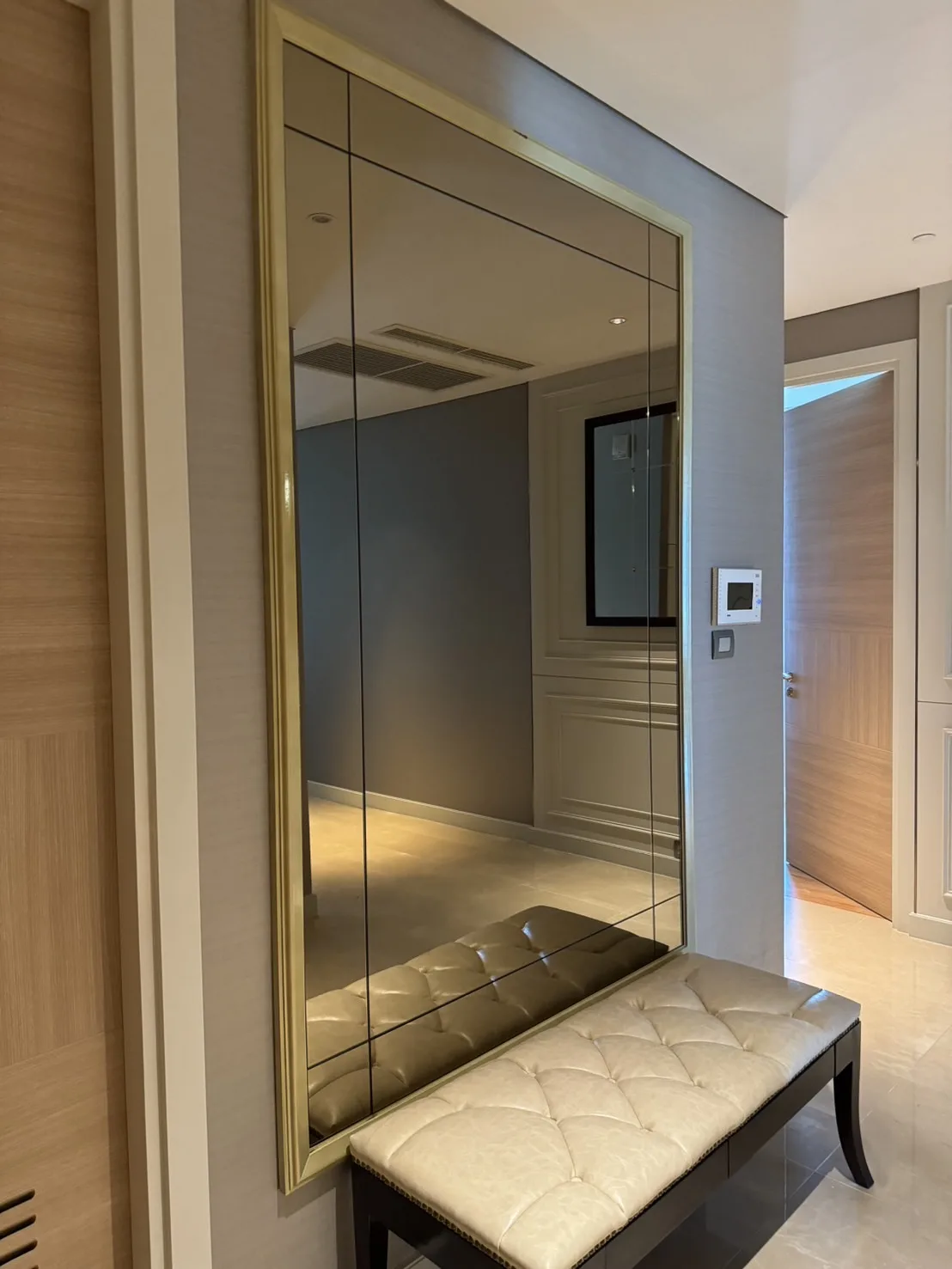 Property photos for Sindhorn Residence