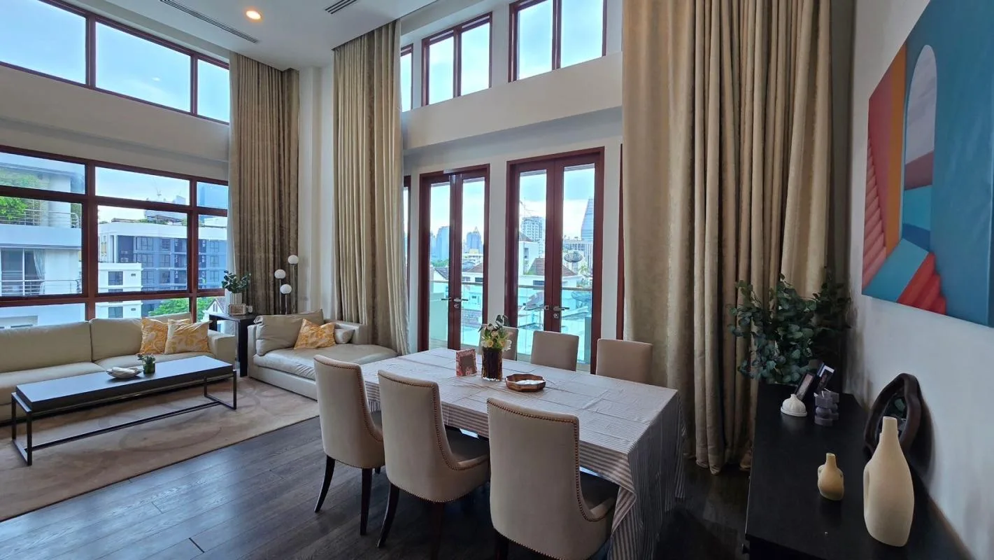 Property photos for The Crest Ruamrudee
