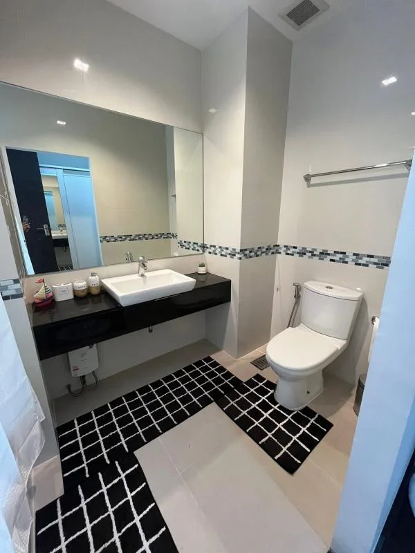 Property photos for Ideo Q Phayathai
