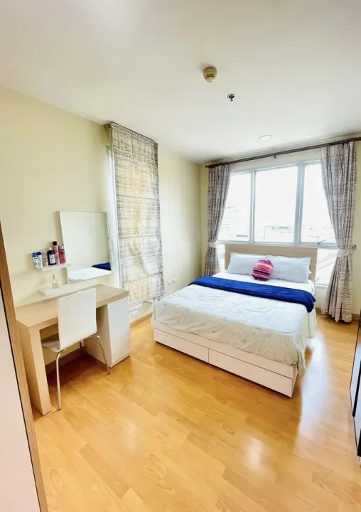Property photos for Life @ Phahon - Ari