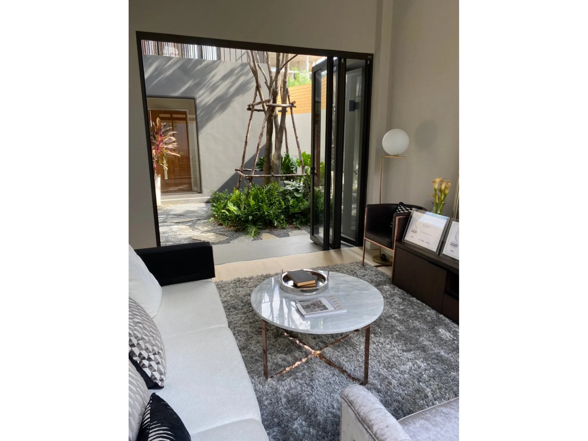 Property photos for Arna Ekamai