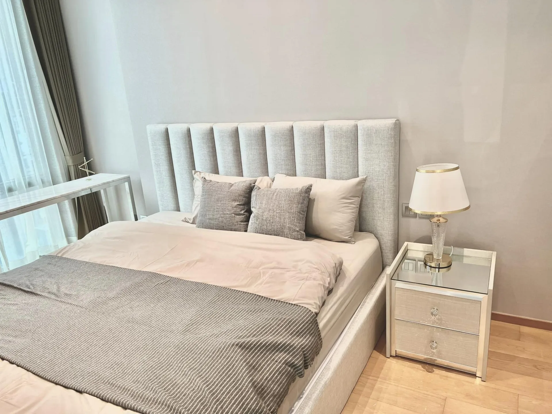 Property photos for 28 Chidlom