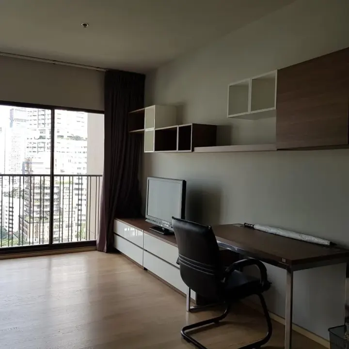 Property photos for Noble Refine