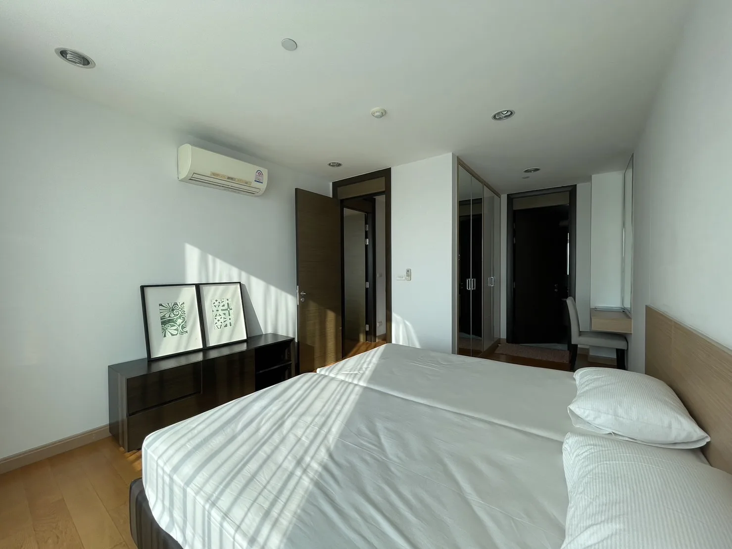 Property photos for Capital Residence