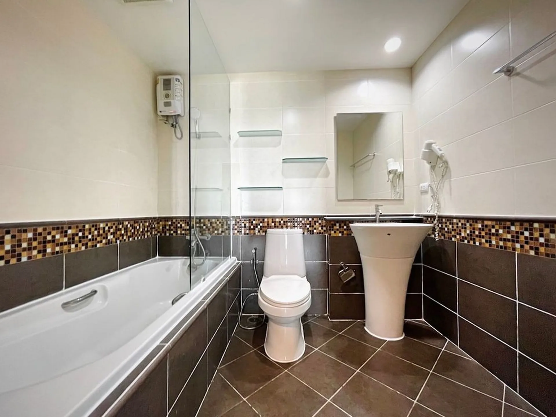 Property photos for The Waterford Sukhumvit 50 Onnut