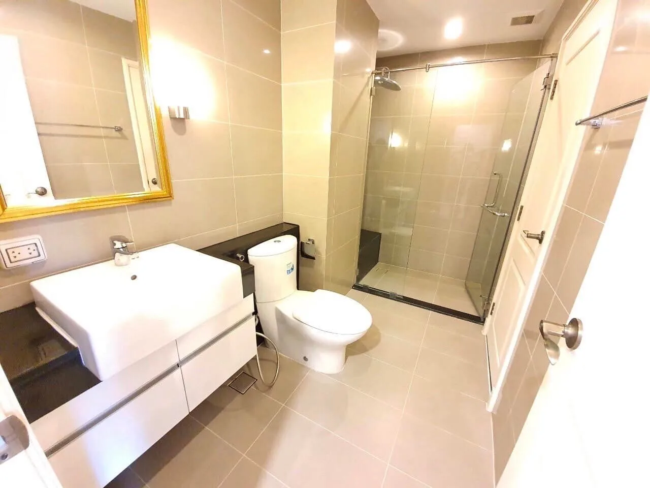 Property photos for Supalai Wellington