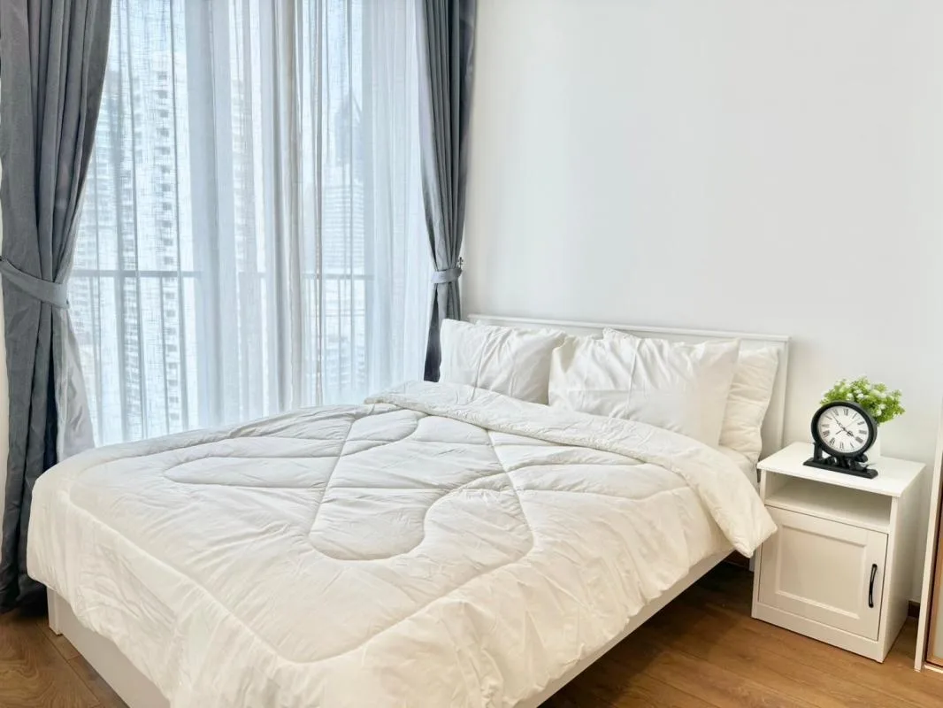 Property photos for Noble BE 33