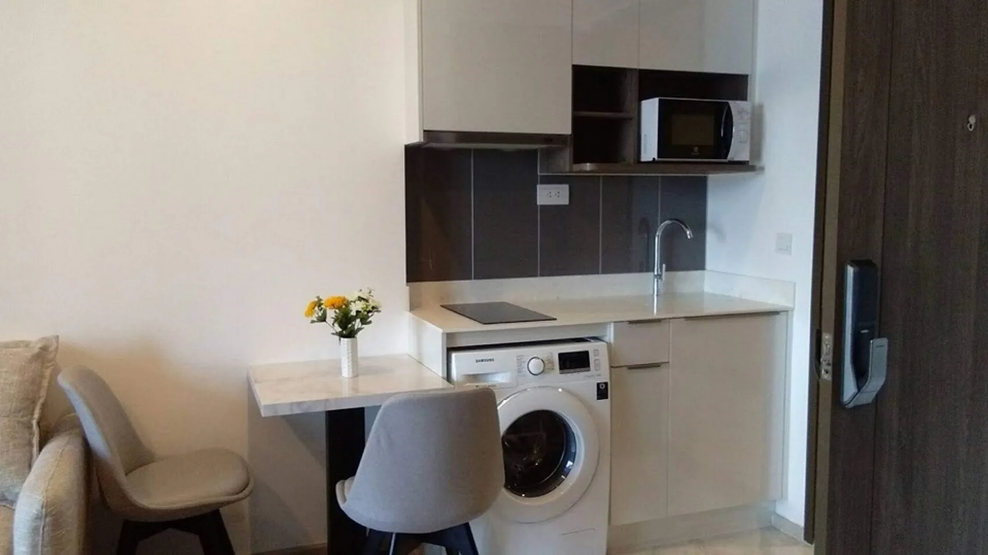 Property photos for Ideo Mobi Asoke