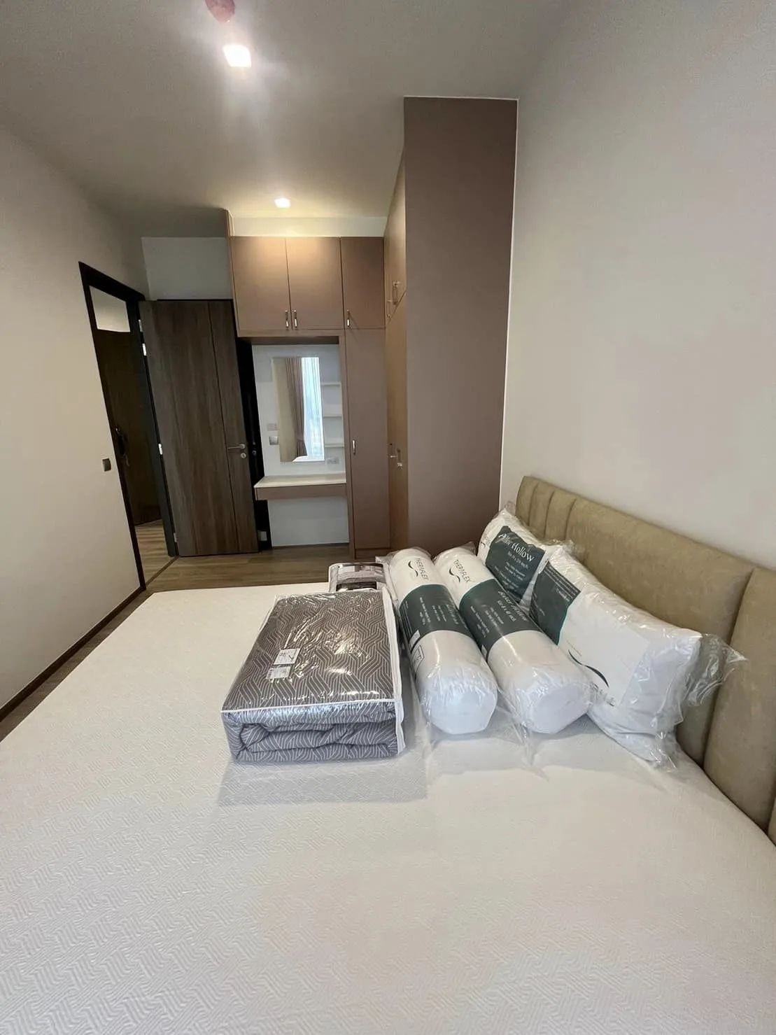 Property photos for Rhythm Charoenkrung Pavillion