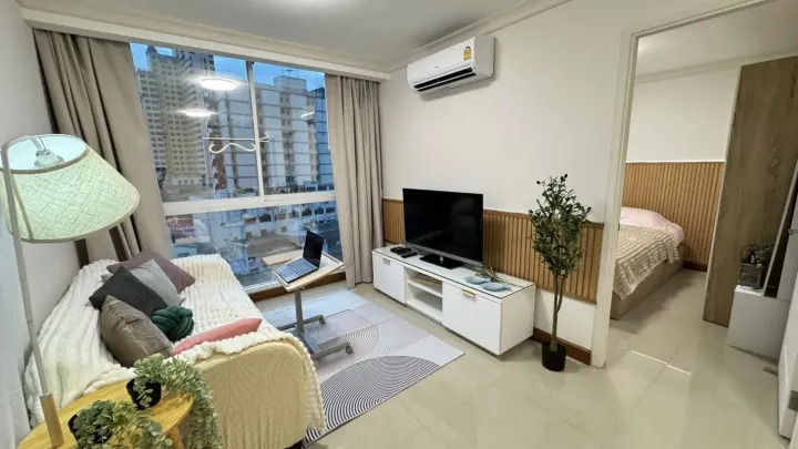 Property photos for Chateau In Town Phaholyothin 11