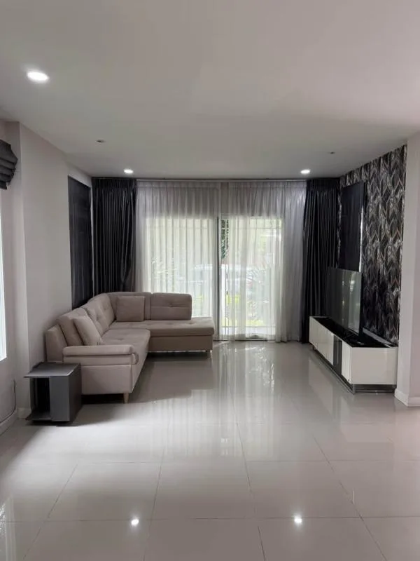 Property photos for Baan Manthana Rama 9 ??? Srinakarin