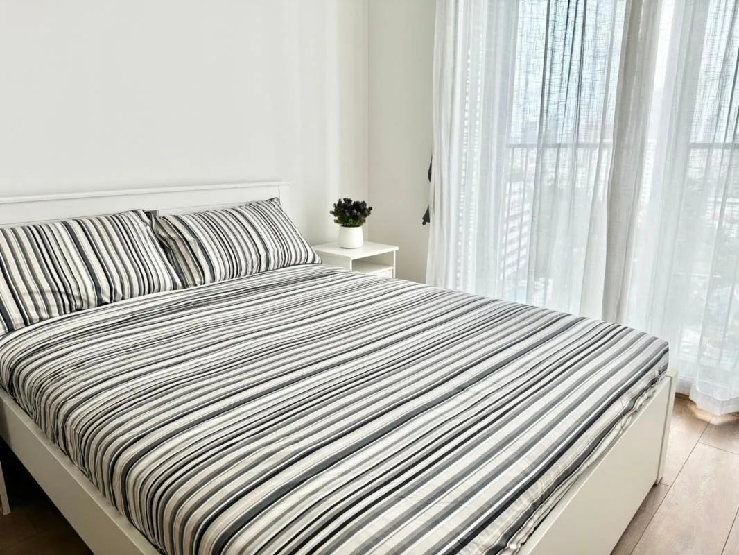 Property photos for Noble BE 33