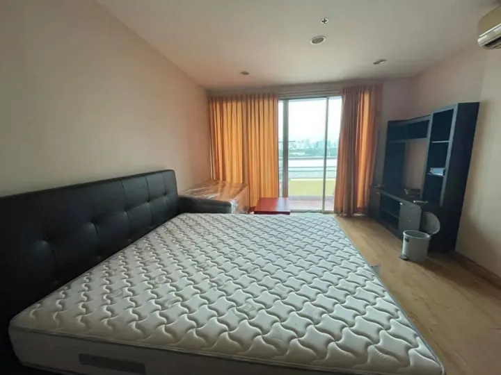 Property photos for Silom Grand Terrace