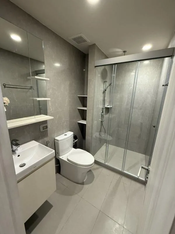 Property photos for The Issara Sathorn