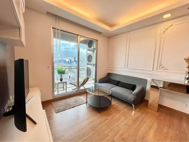 Property photos for Thru Thonglor