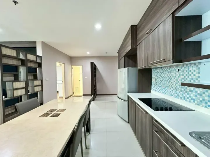 Property photos for St. Louis Grand Terrace