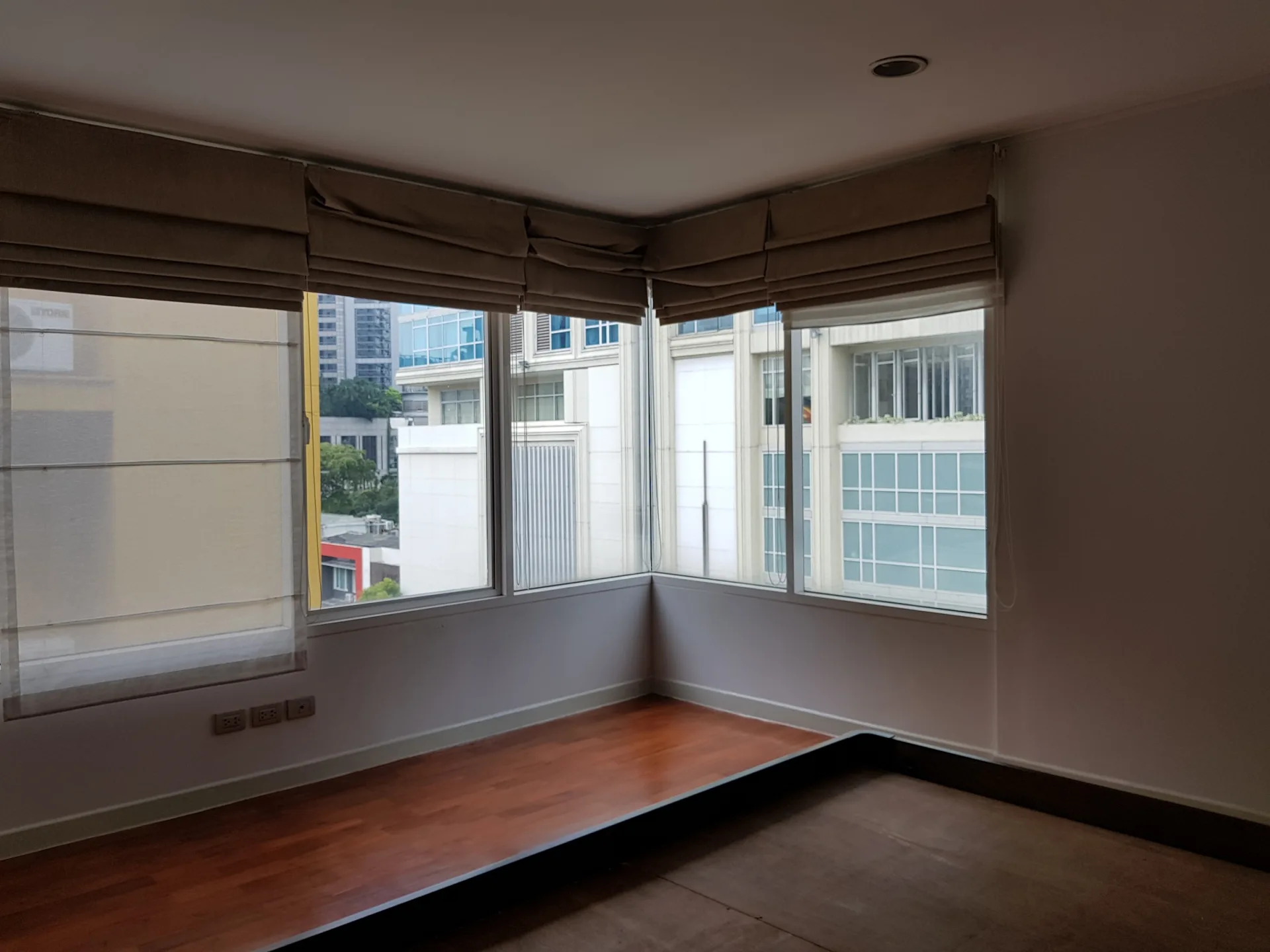Property photos for Baan Siri Ruedee