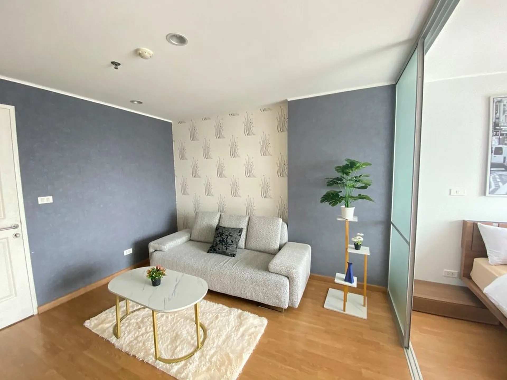 Property photos for U Delight @ Huay Kwang Station