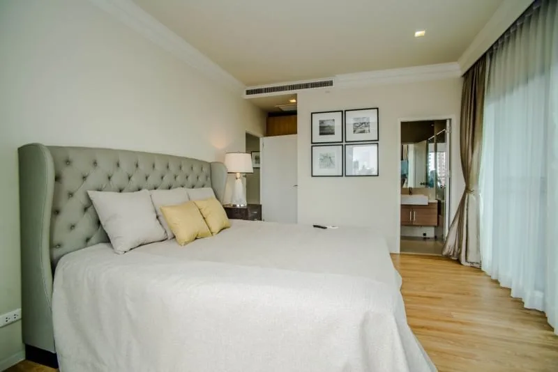 Property photos for Noble Reveal