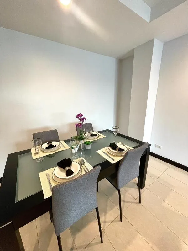 Property photos for Avenue 61