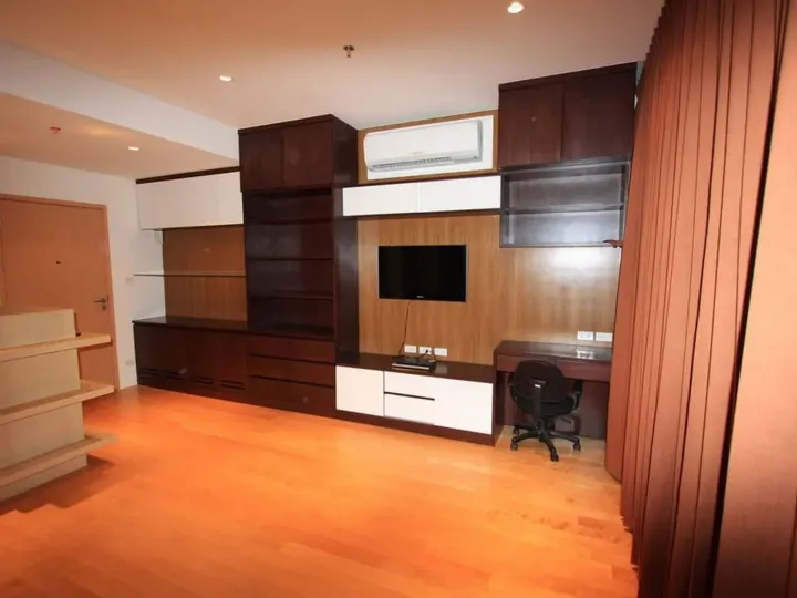 Property photos for Villa Rachatewi