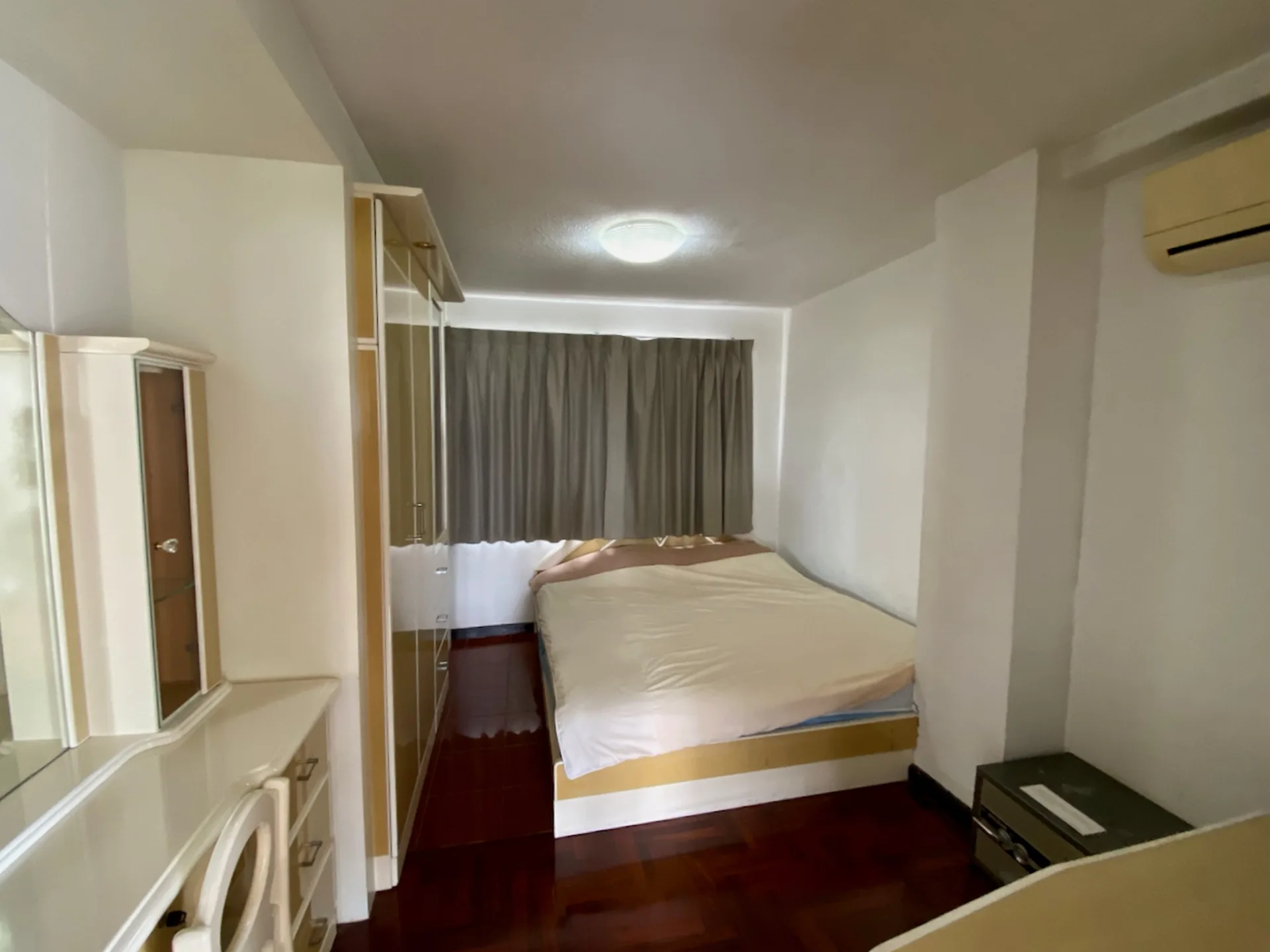 Property photos for 38 Mansion
