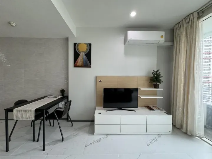 Property photos for Villa Rachatewi