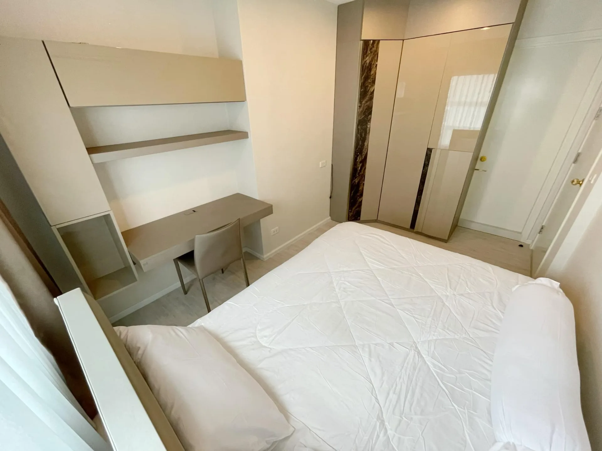 Property photos for Aspire Sathorn - Thapra