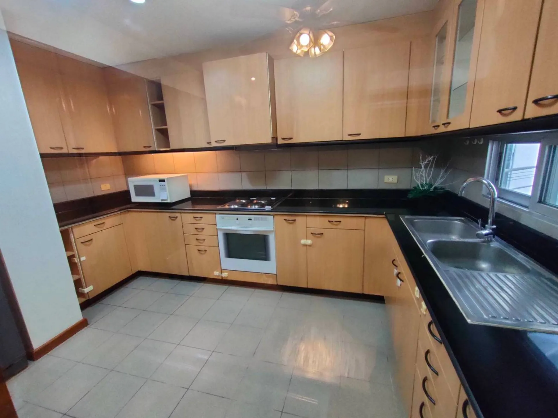 Property photos for Ma Peng Seng Apartment