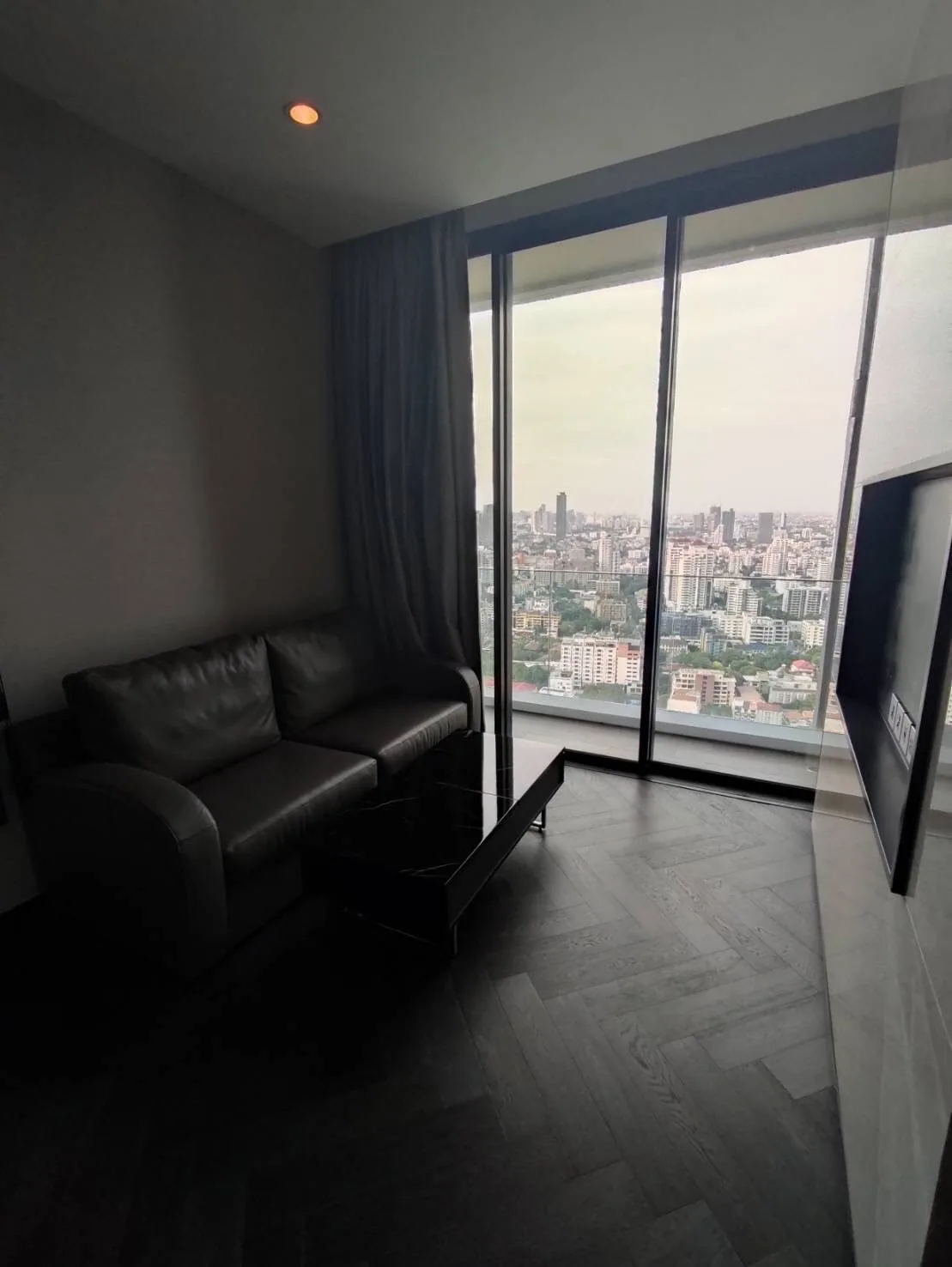Property photos for The Esse Sukhumvit 36