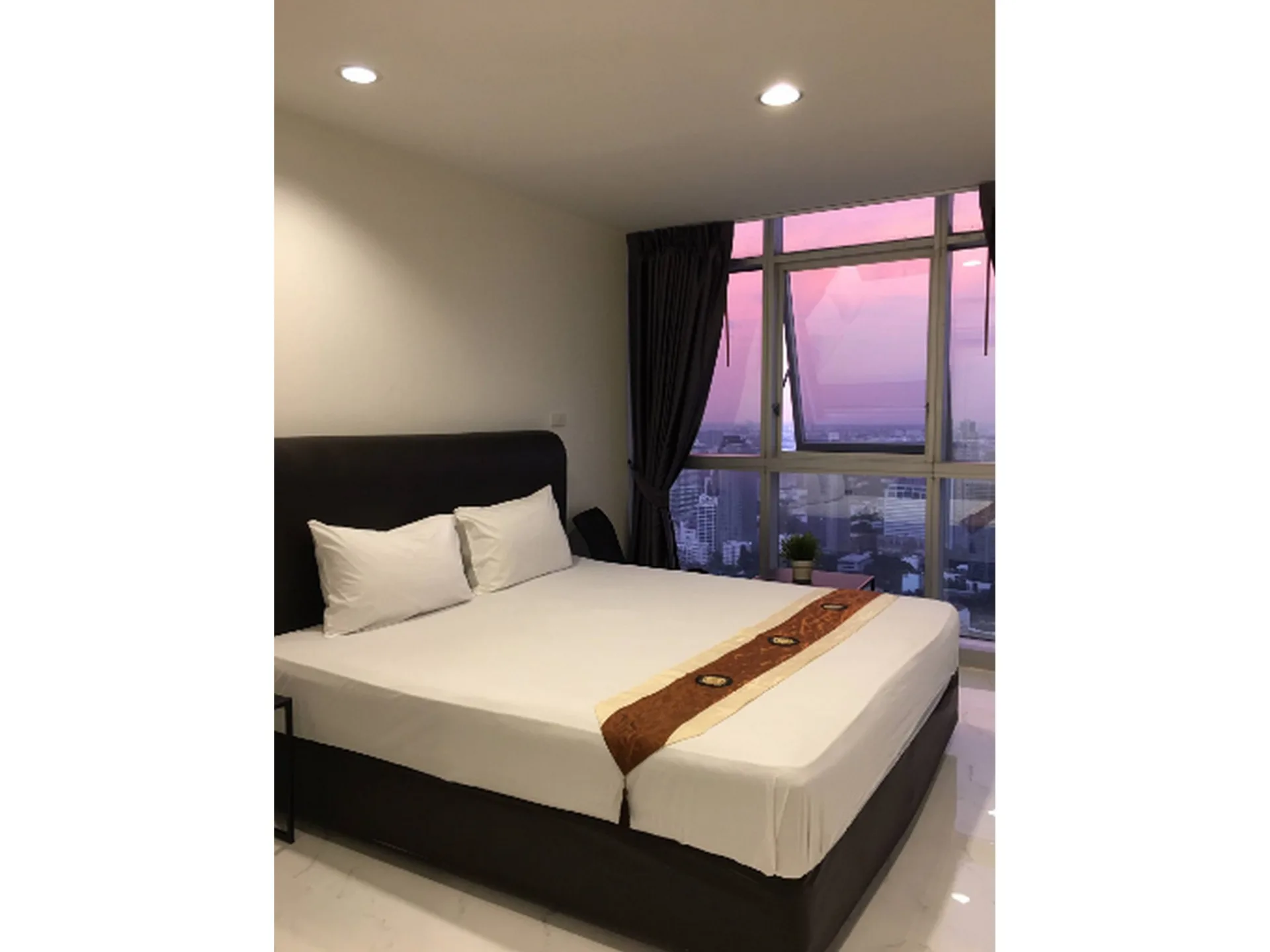 Property photos for The Waterford Diamond