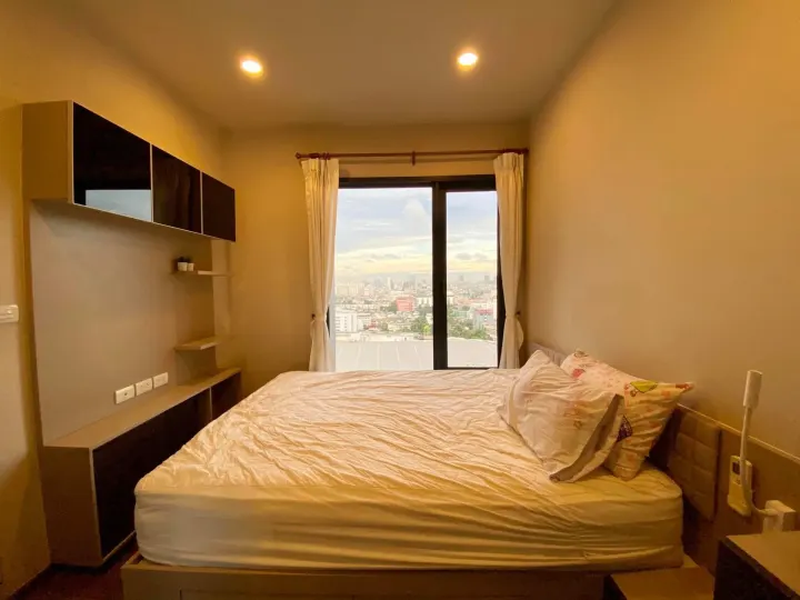 Property photos for Onyx Phaholyothin