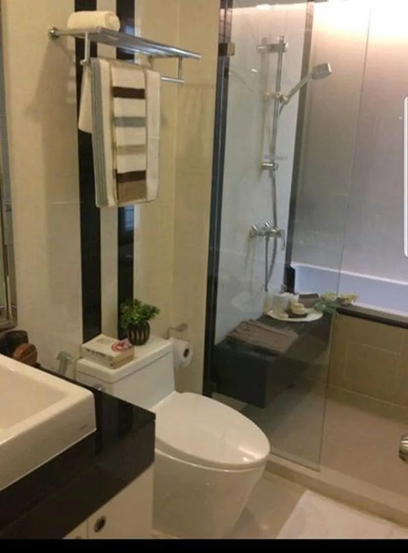 Property photos for Beverly 33