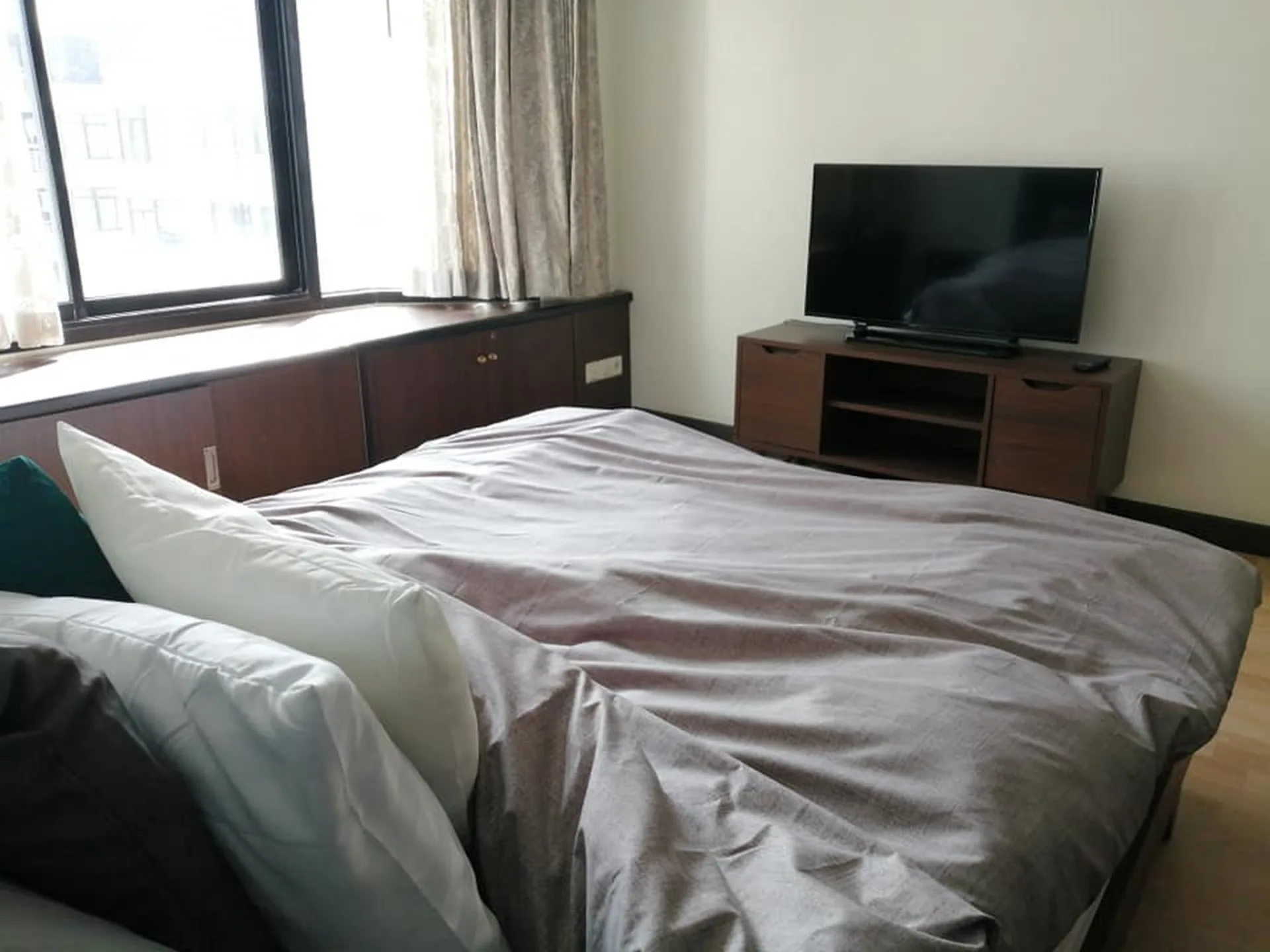 Property photos for Green Point Silom