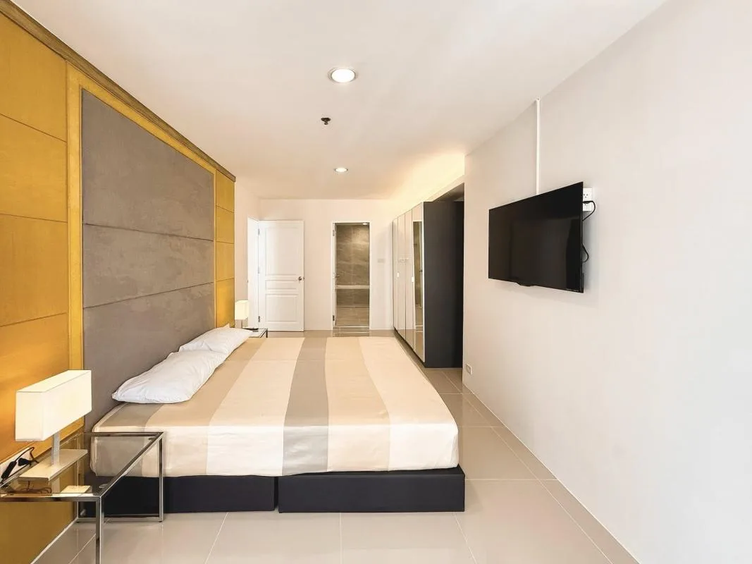 Property photos for The Waterford Diamond