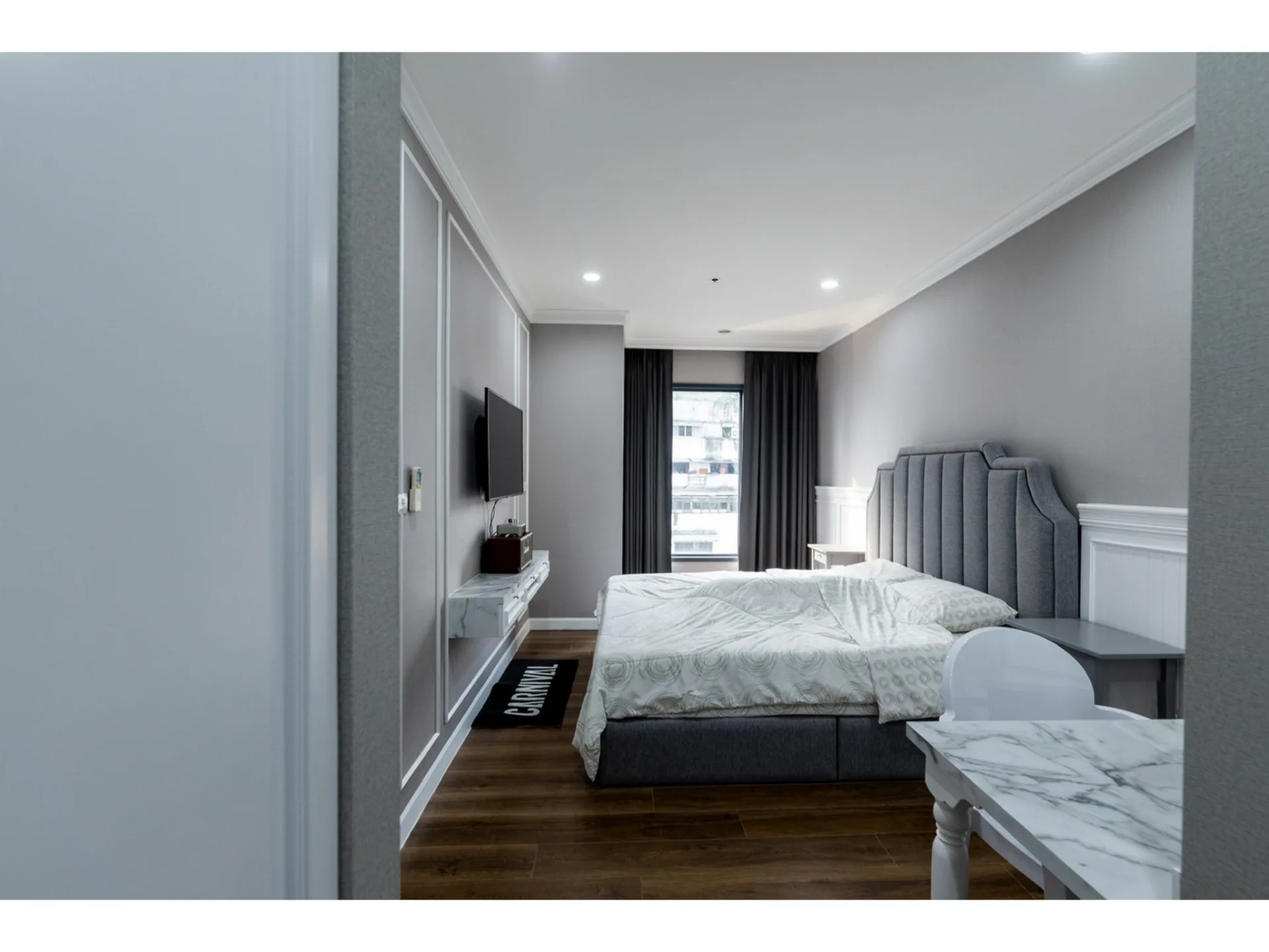Property photos for Onyx Phaholyothin